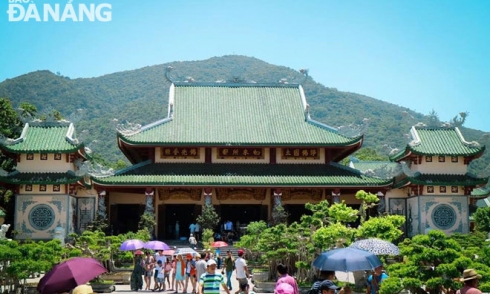 Bình yên Chùa Linh Ứng Sơn Trà