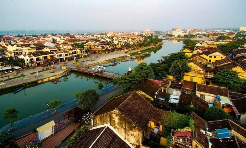 Nhìn từ trên cao Hội An lung linh như một bức tranh