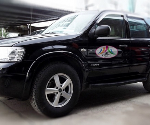 Xe Ford Escape 5 chỗ