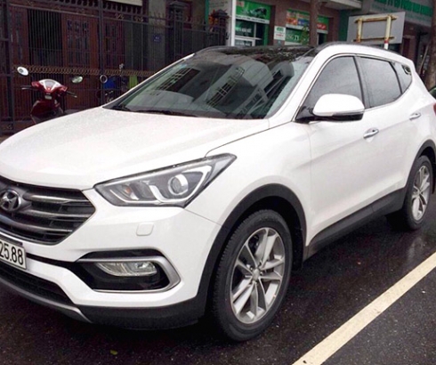 Xe Hyundai Santa Fe  7 chỗ